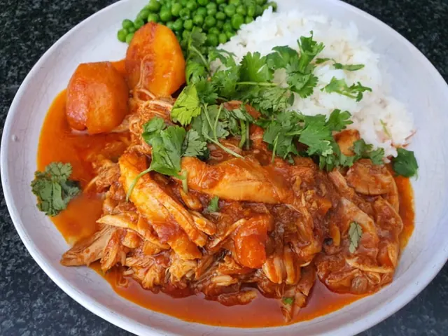 BIR-style chicken curry with rice