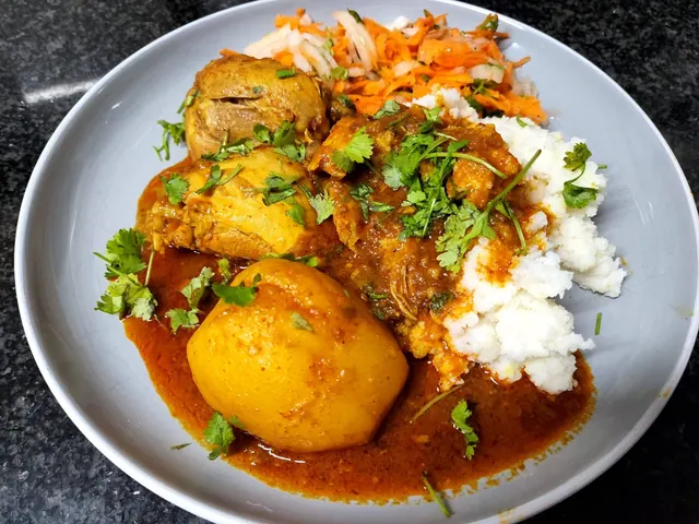 Simple Chicken Curry with Pap & Carrot Salad