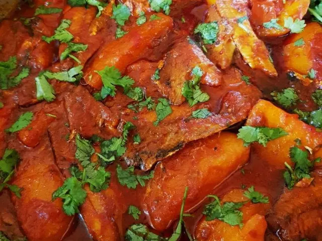 Durban tinned fish curry with potatoes