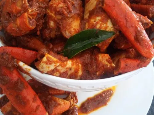 Irene’s crab curry in a bowl