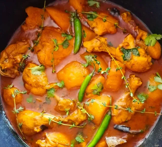 Spicy Chicken Curry by Rajashree B