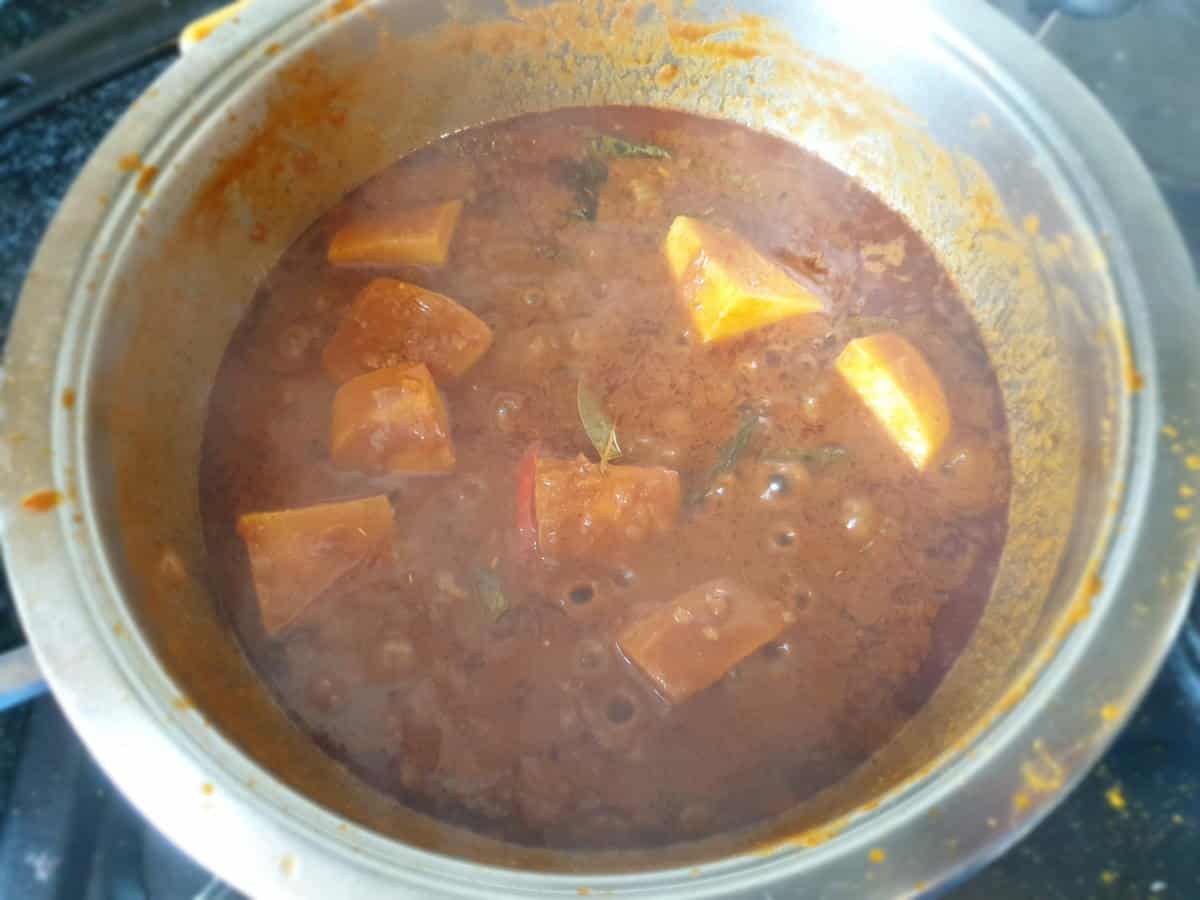 Durban Lucky Star Tinned Fish Curry