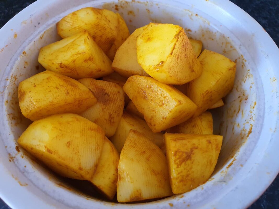 yellow curry potatoes with turmeric